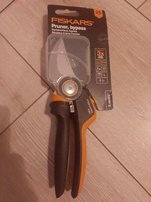 Foarfeca fiskars p961