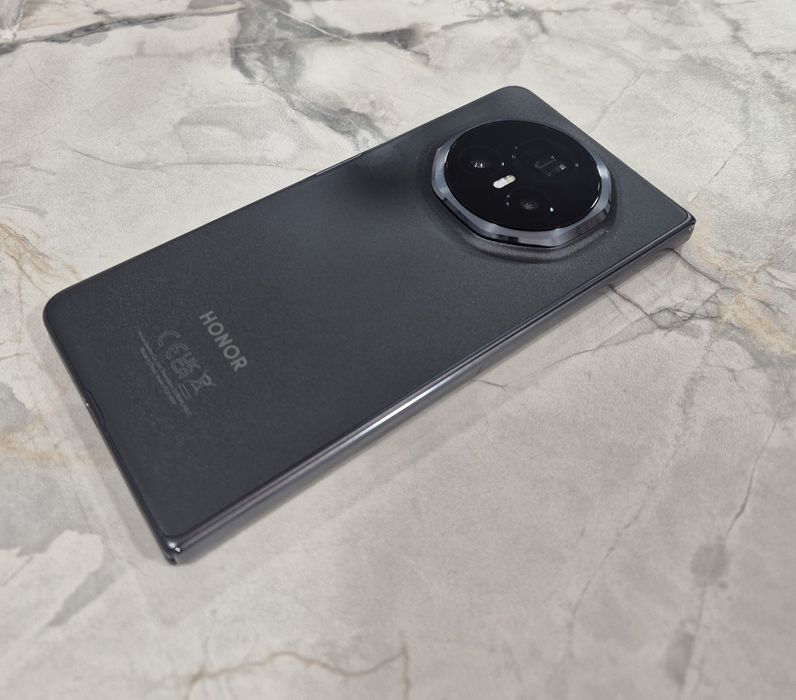 Honor V3 5G 512GB. IMPECABIL !! Black