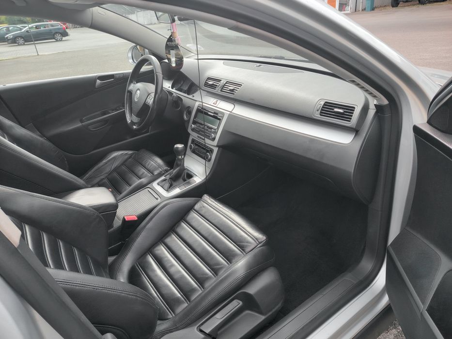 De vânzare Volkswagen Passat , Benzina