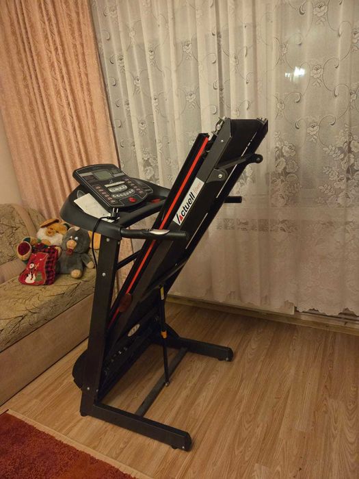 Bandă de alergare 3000 BF-16 – stare foarte bună, pliabilă