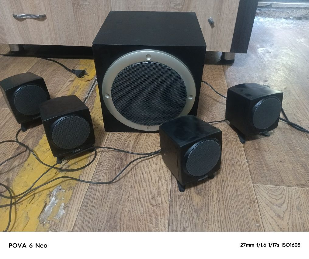 Продам сабвуфер Microlab