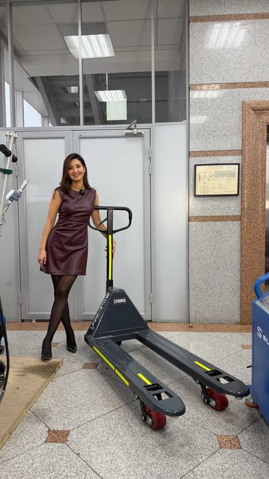 Рохля / гидравлическая тележка на 2 тонны