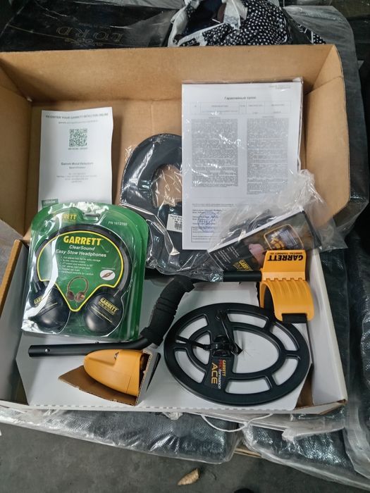 Метало искатель новый на гарантии