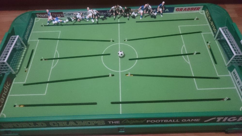 Продам настольный футбол