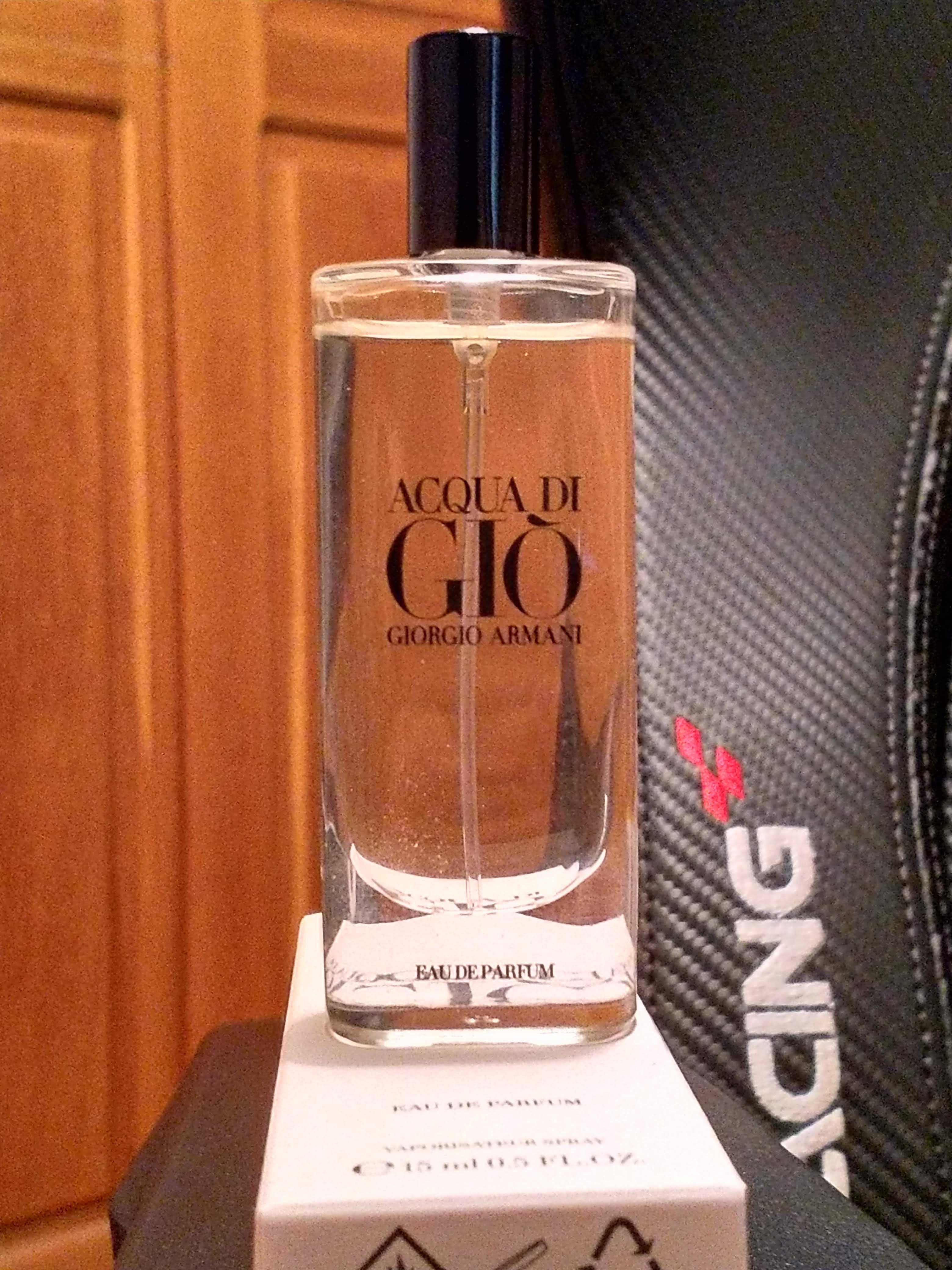 Vand Acqua di Gio Eau de Parfum 15 ml mini-sticla (2022)