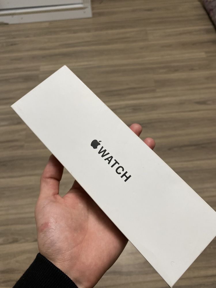 Продом часы Apple Watch SE