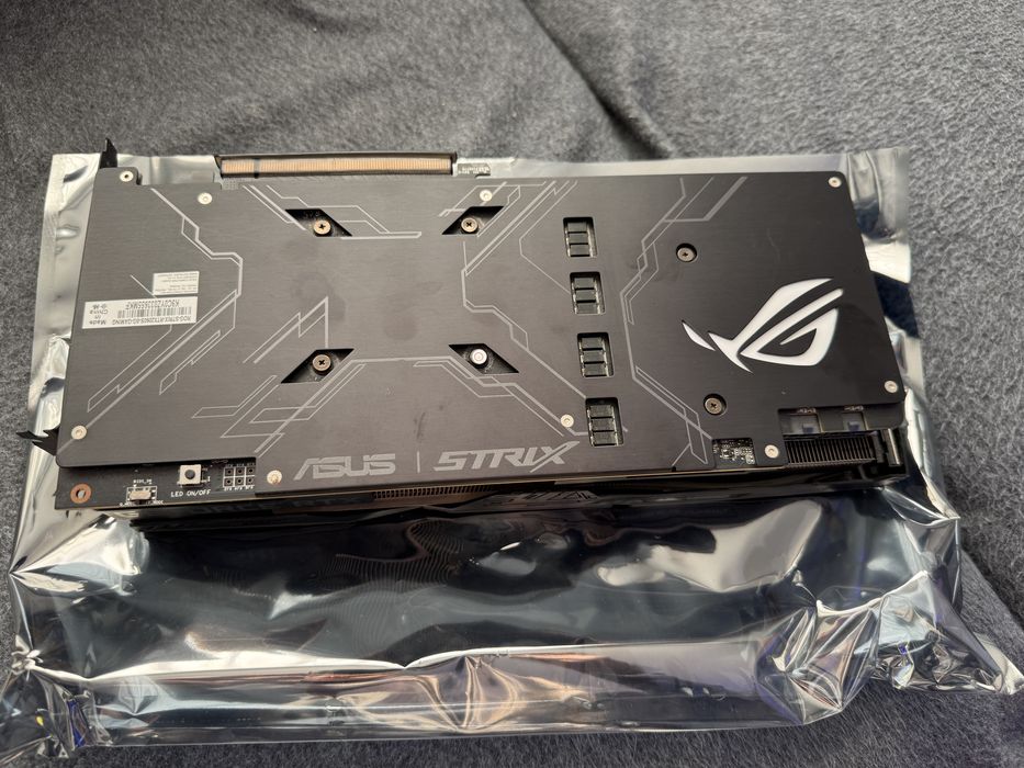 Asus rog RTX 2060 SUPER strix