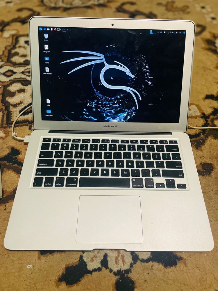 Продам MacBook Air