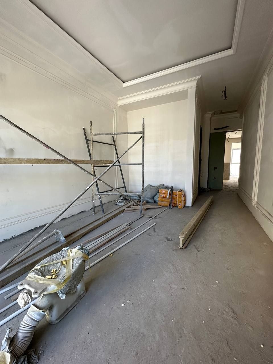 ПРОДАЁТСЯ НОВОСТРОЙКА 3/6/6 в ЖК "Mirabad Avenue" застр.
Golden House