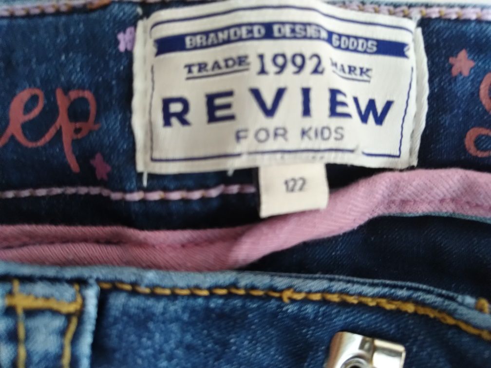 Продам детские джинсы, рост 122