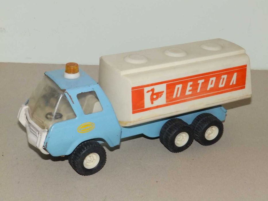 Детски играчки на различни цени