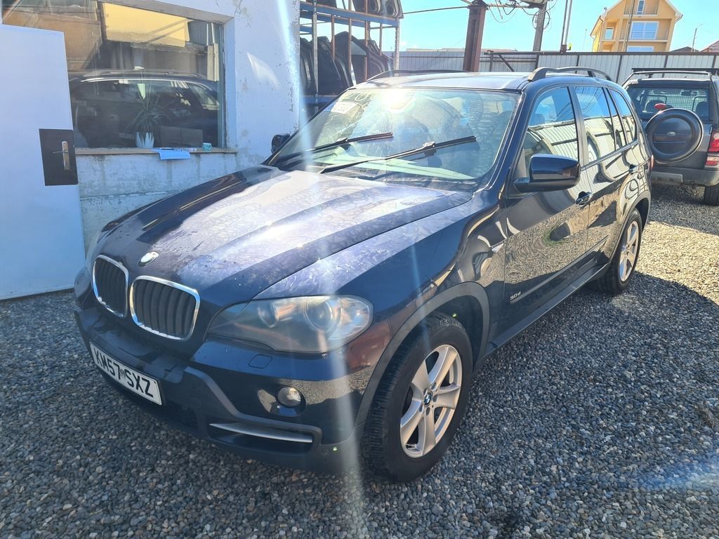 Dezmembrez BMW X5 E70 3.0 2006-2012