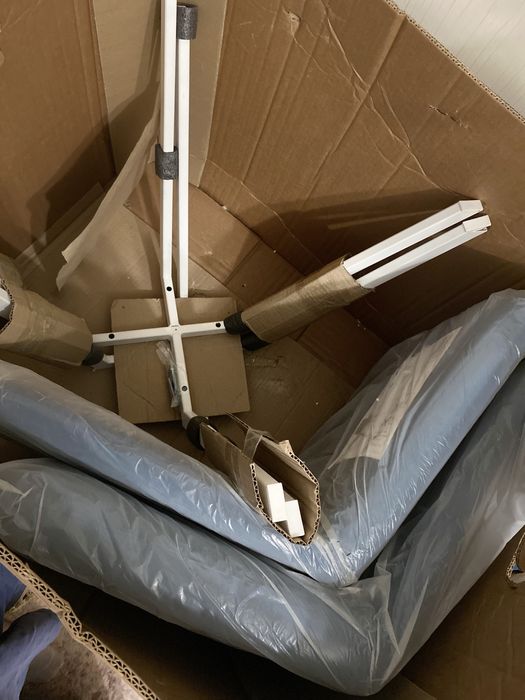 Два новых стула