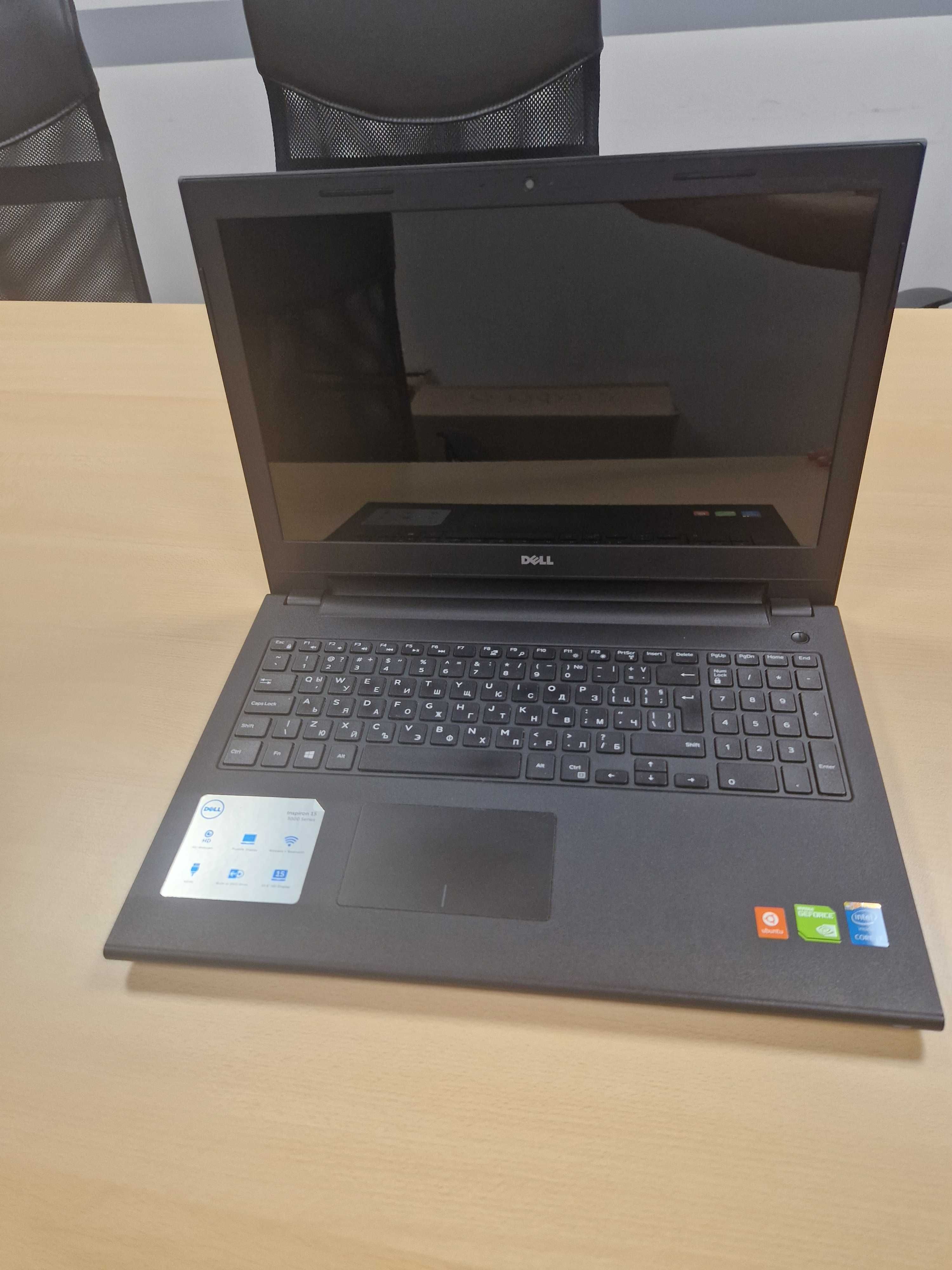 Лаптоп Dell Inspiron 15