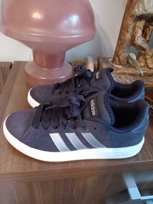Adidasi Adidas mov marimea 39.5