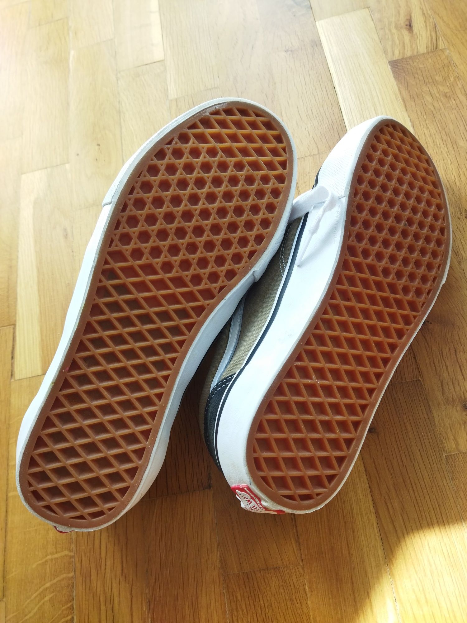 Маратонки Vans EU41 US 8,5