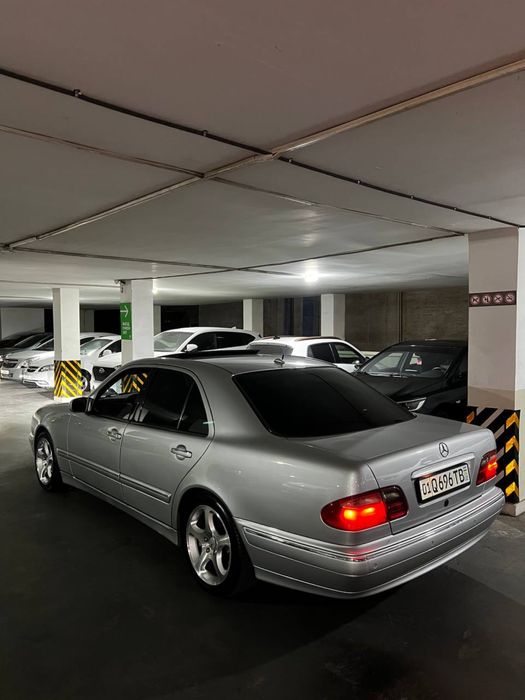 Mercedes benz  W210 restlying 3,6l 2001год