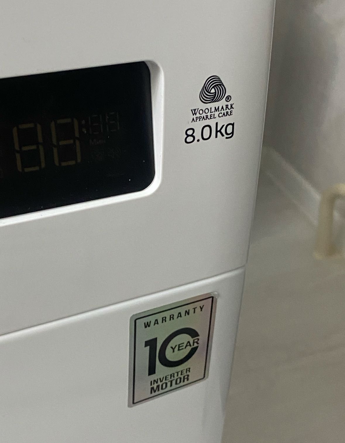 Продаю стиральную машину Artel 8кг