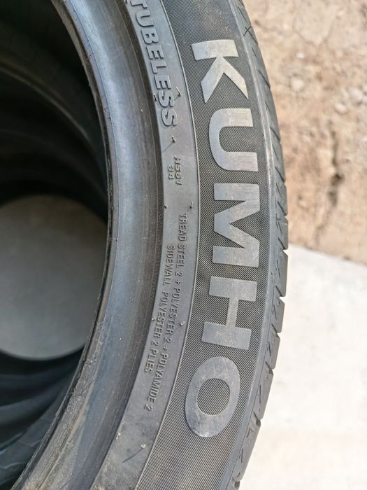 235.45.R18 Kumho Eksta shina