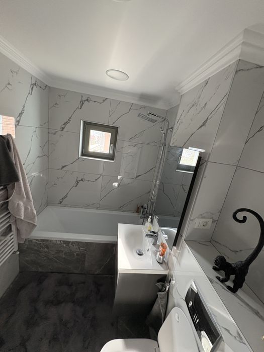 Vand apartamet 3 camere