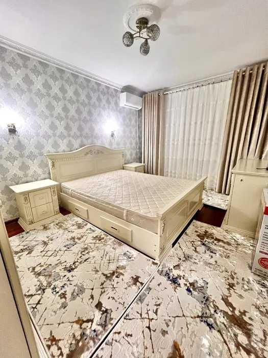 Продается квартира на Новомосковской (Спец. план) с хорошим ремонтом!