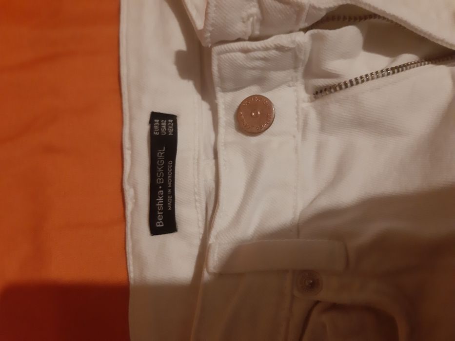 Blugi dama mai multe modele