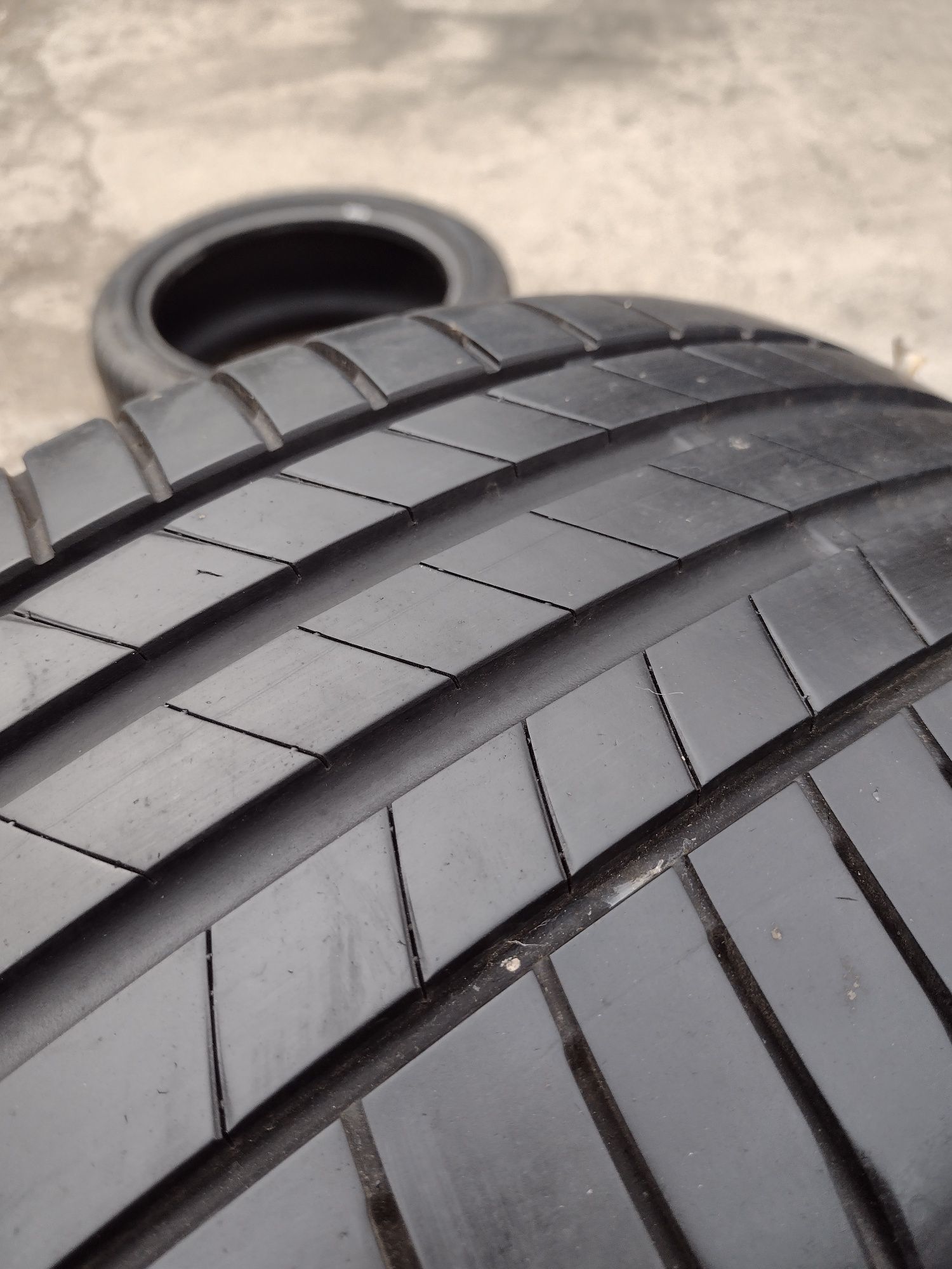 Перфектни 2бр.225/55/18 Bridgestone dot2219