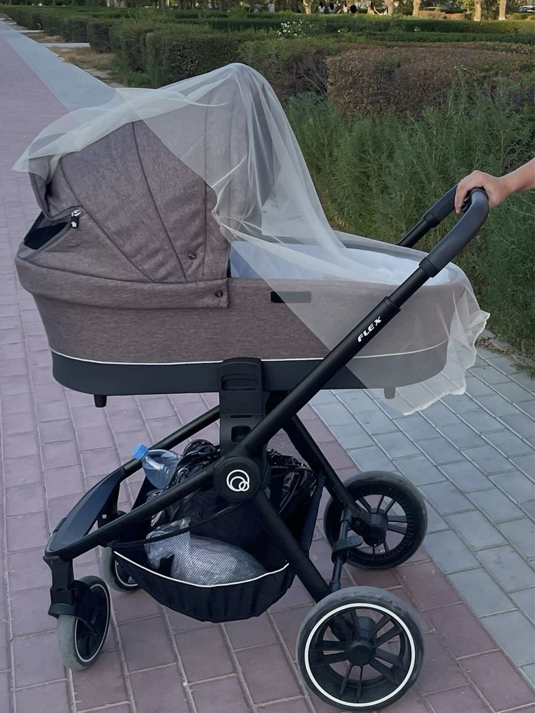 Коляска   3 в 1.