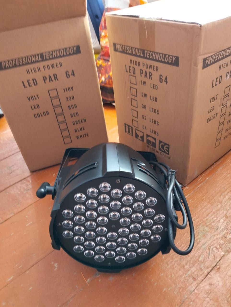 Прожекторы LED PAR 64