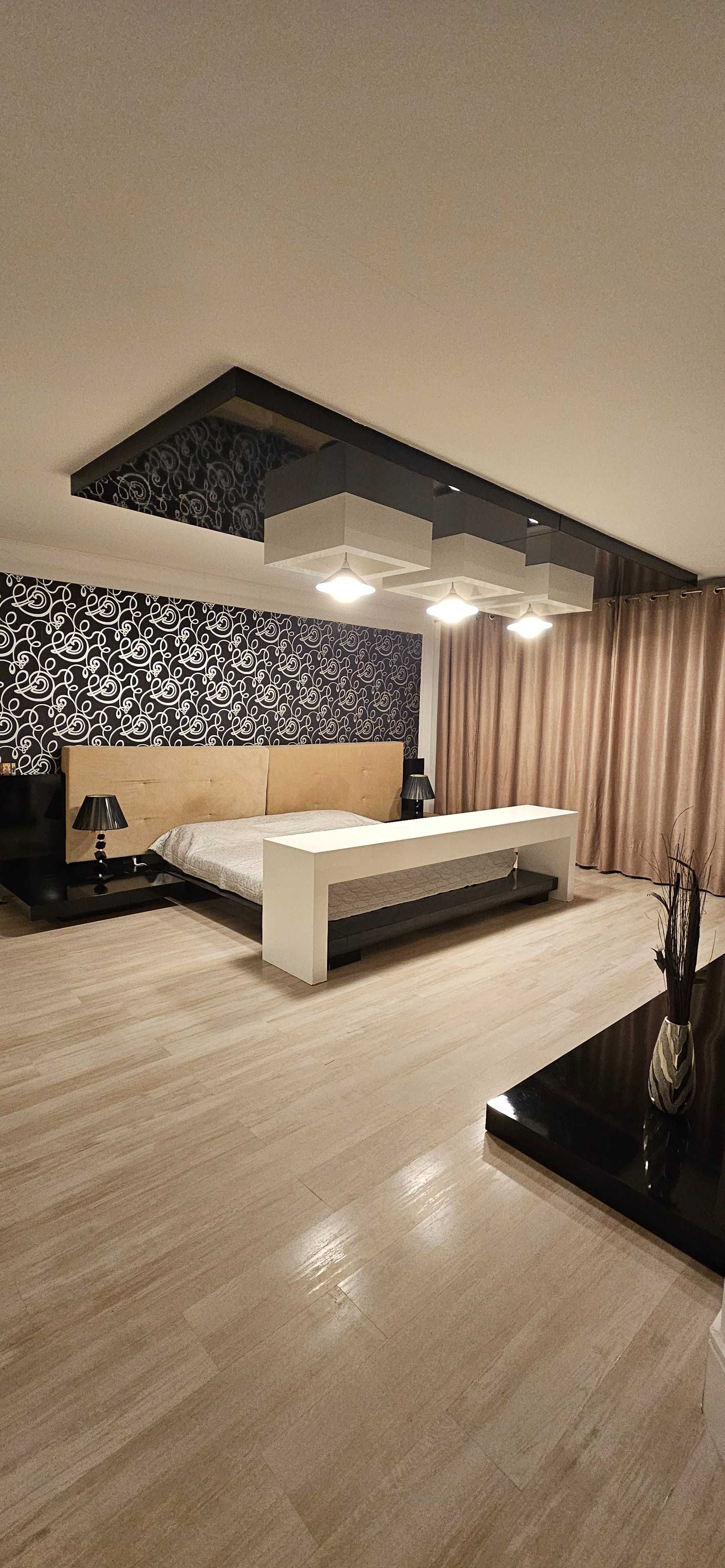VAND spatiu comercial parter+apartament(etaj)sau INCHIRIEZ doar parter