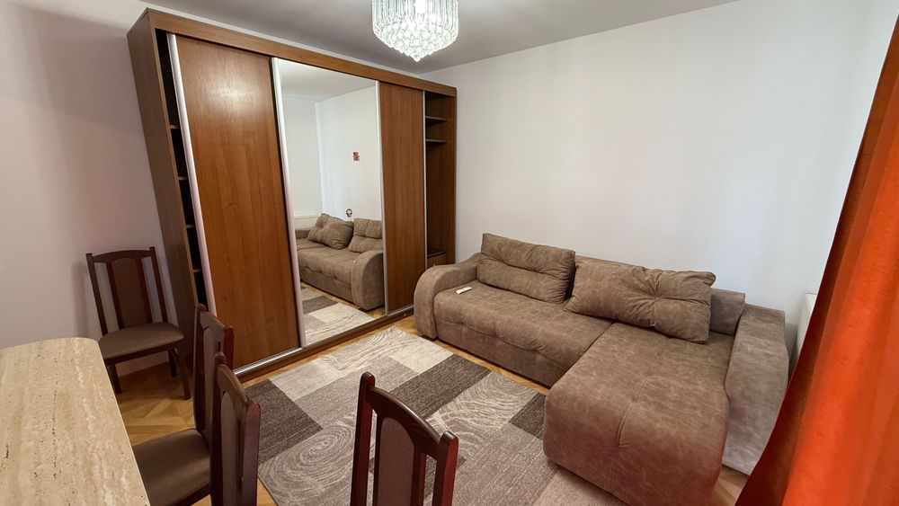 Apartament + parcare - de vânzare - strada Stejarului