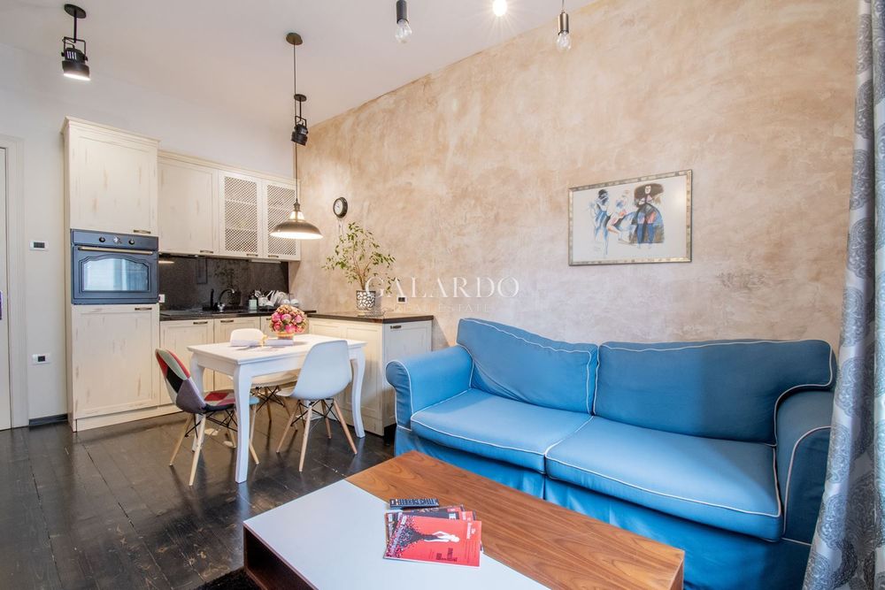 Дава се под наем Двустаен апартамент в София, Център - 60 кв.м за 880 € - Снимка #9