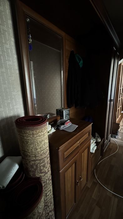 Прихожая с зеркалом