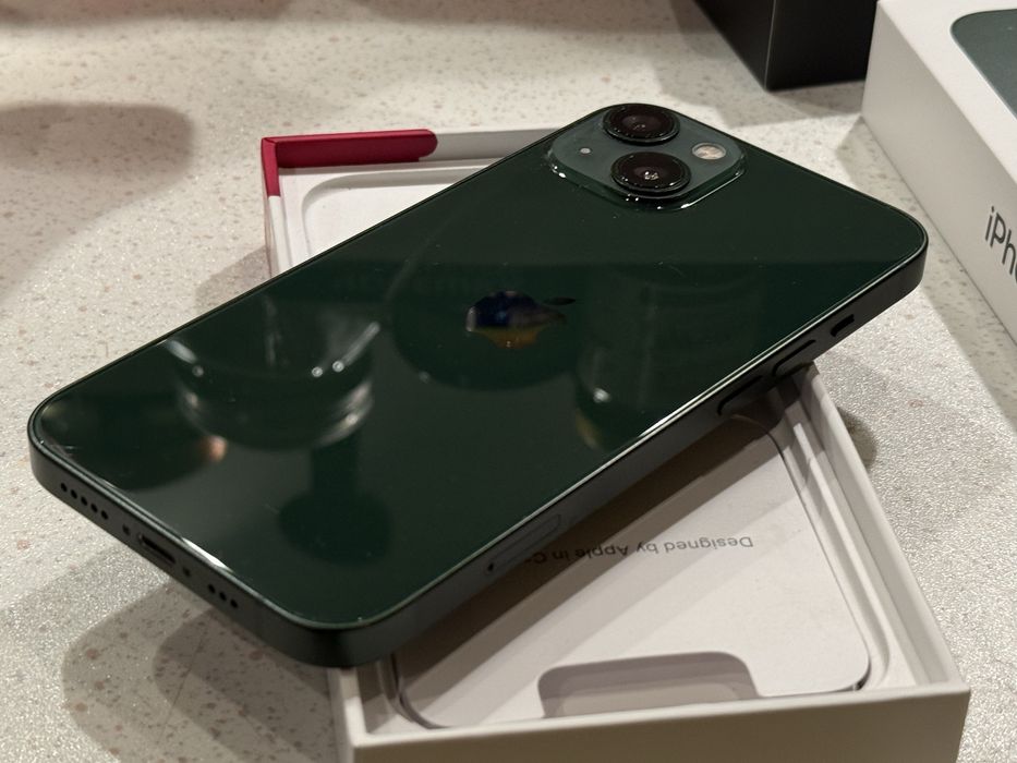 iPhone 13 128GB Green – Перфектен, 100% Батерия!