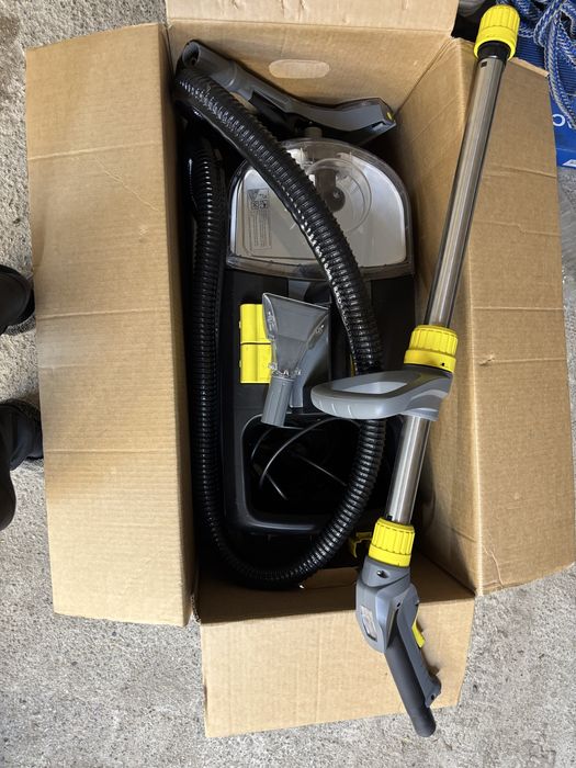 Aspirator cu spalare prin injectie extractie PROFESIONAL Puzzi 10/1