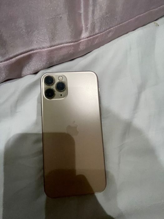 Продаю 11 про 256 гб 100% akum