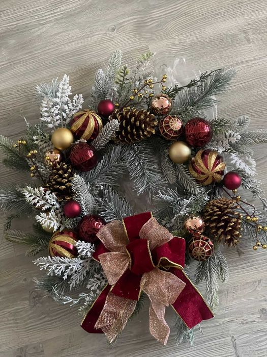 Coroniță deosebită de Crăciun