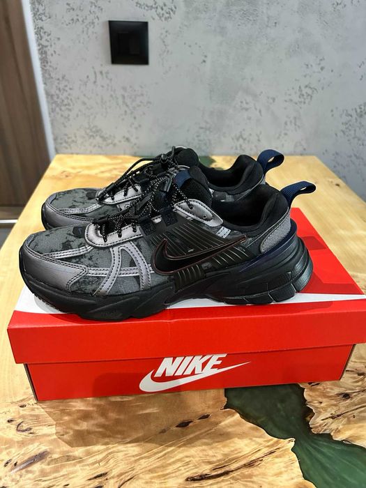 Nike V2K Run маратонки – номер 38, нови с кутия