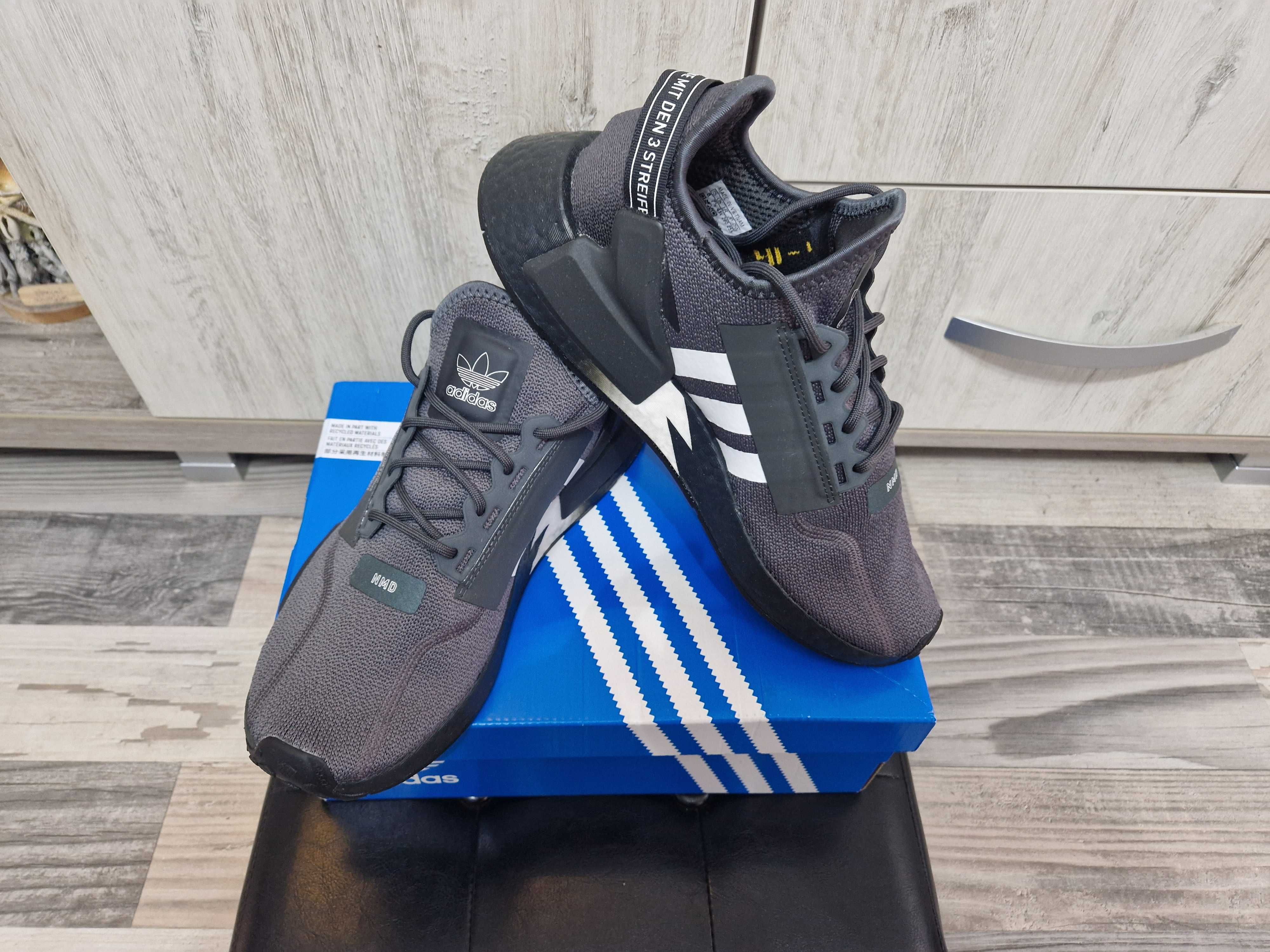 Маратонки Adidas НОВИ!!!