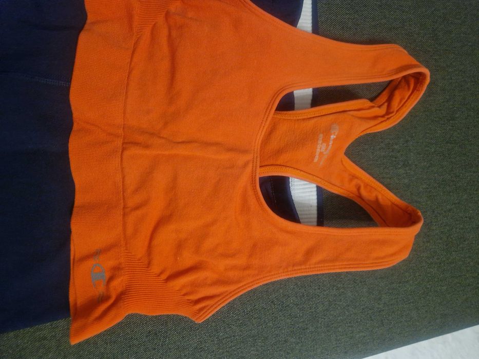 Дамски спортен екип