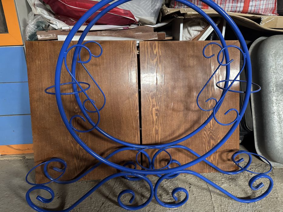 Гүл подставка сатылады, жағдайлары өте жақсы