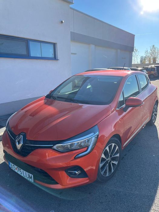 Vând Renault Clienți 5