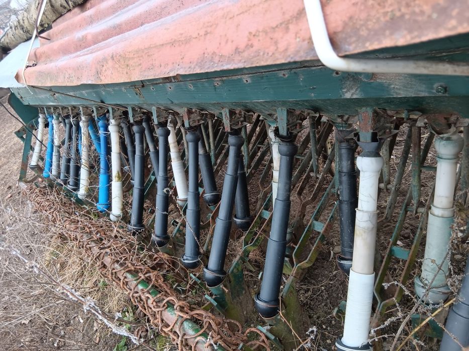 Semănătoare păioase 31rînduri în stare foarte bună.