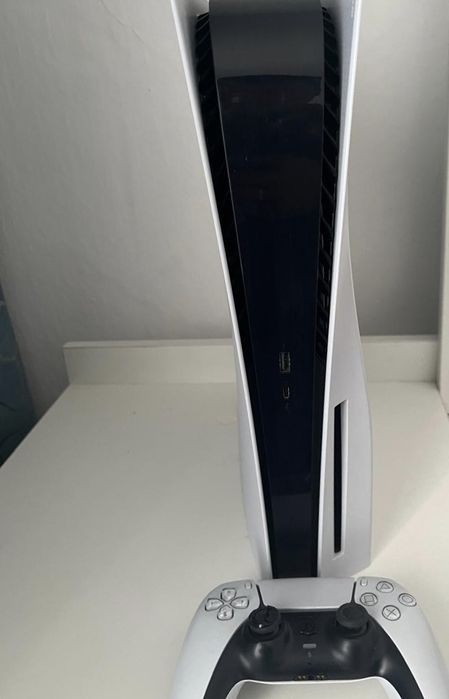 Продаю PlayStation 5
