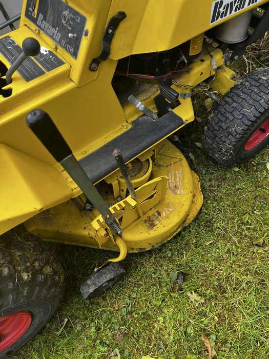 Vand tractoras pentru gazon/iarba