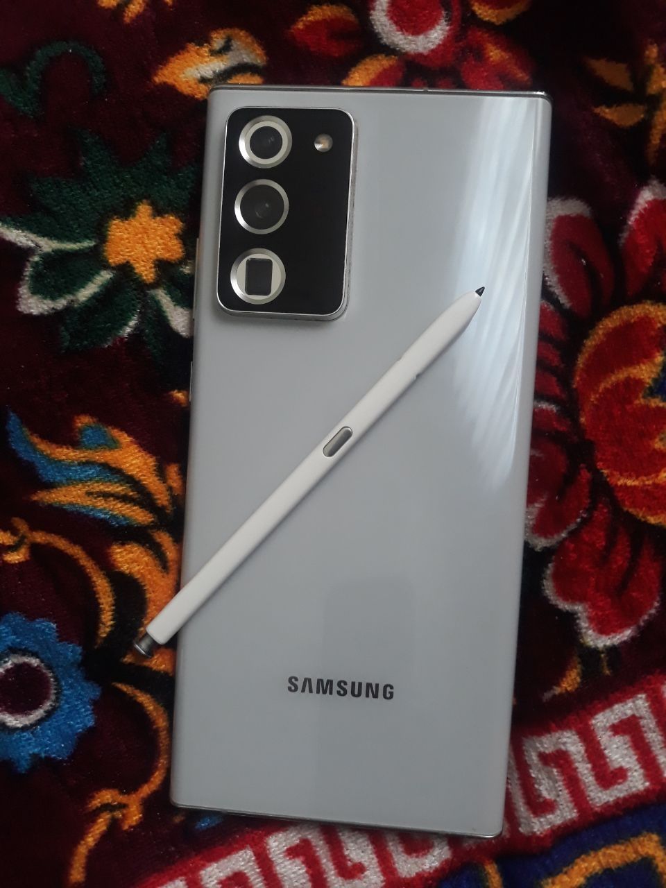 Samsung galaxy note 20 ultra (ekrani ketgan)