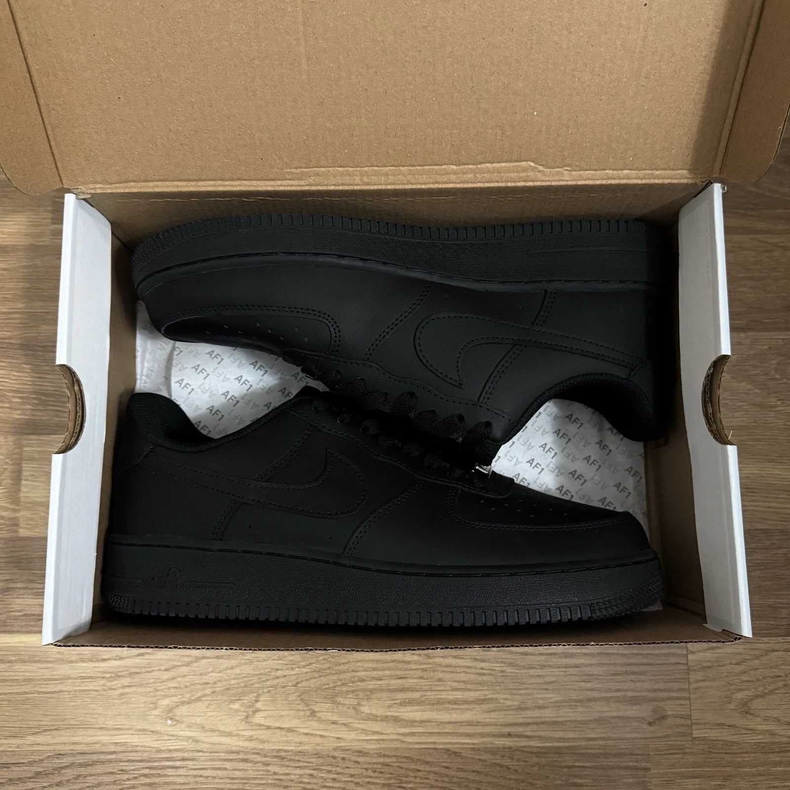 Adidasi Nike Air Force 1 TRiple Black 07