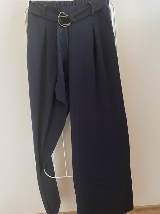 Дамски панталон свободен модел