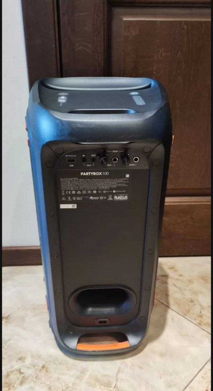 JBL PartyBox 100 колонка