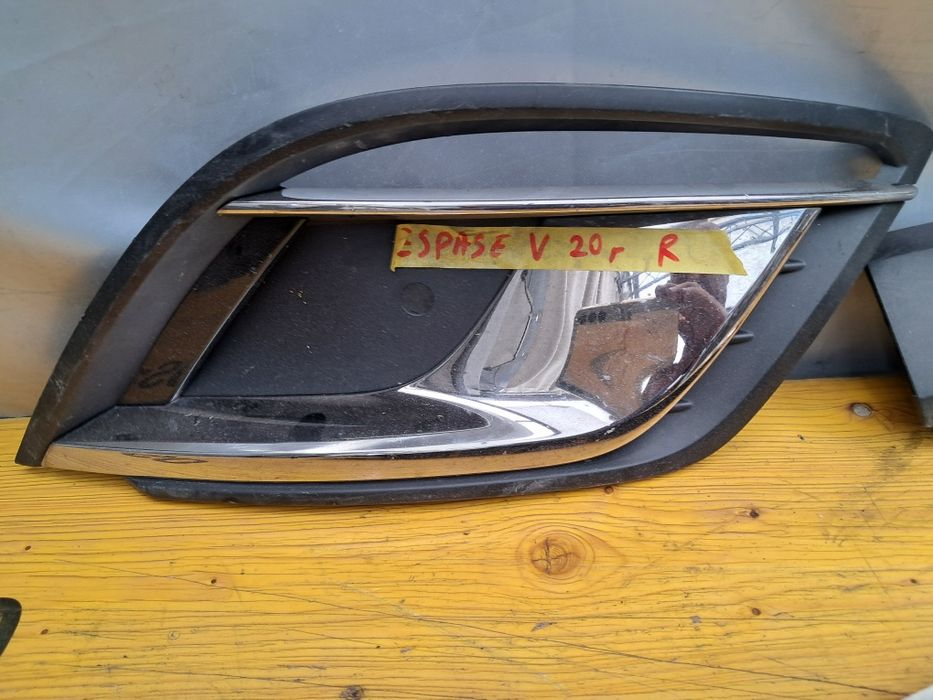 Лайсна решетка халоген Renault Espase V5